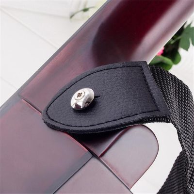 Sangle pour guitare acoustique classique en tissu détail accroche