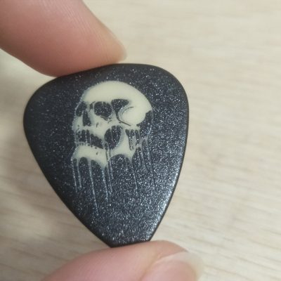 5 médiators de guitare Tête de mort - Translucide dans le noir