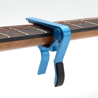 Capodastre pour guitare acoustique alliage d'alu - couleur bleu