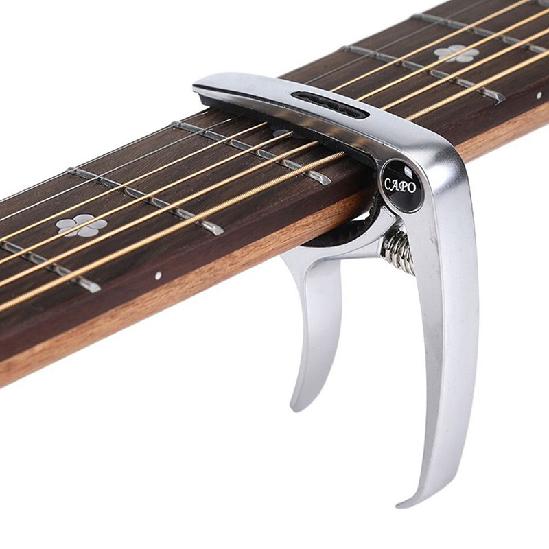 Capodastre pour guitare acoustique et électrique en metal ou bois - couleur arent