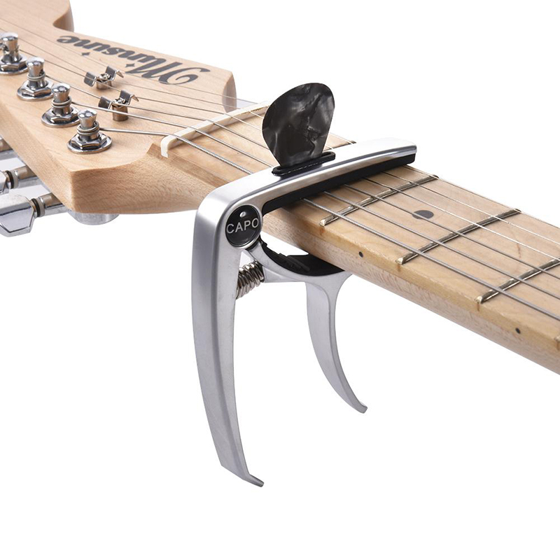 Capodastre pour guitares avec support pour médiators - modèle argent