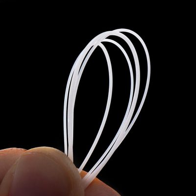 détails cordes pour Ukulele en Nylon blanc