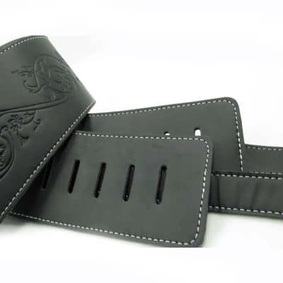 Sangle très large en cuir noir détails couture