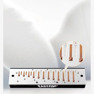 détails ocmpelts de l'Harmonica chromatique en acier 12 trous