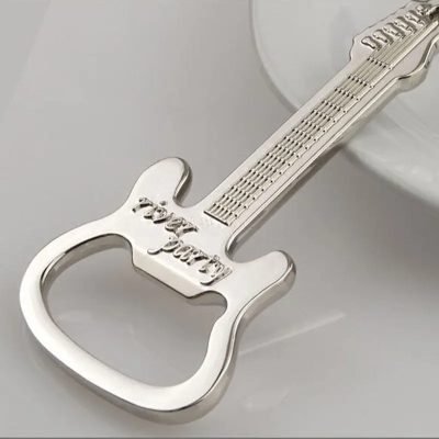 vue complète Porté-clé guitare décapsuleur