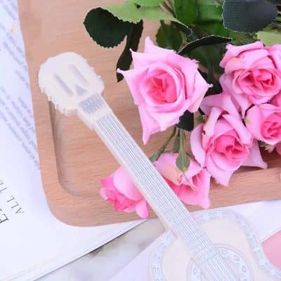 détails Guitare Miniature Guitare accoustique Country Music