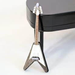 Guitare Miniature électrique de type Flying V - modèle 2
