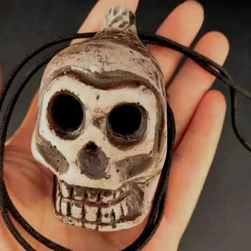 magnifique Ocarina Crâne Humain Sifflet du Rire Macabre