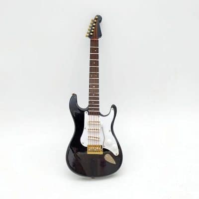 vue devant Guitare Miniature électrique à échelle 1-6ème