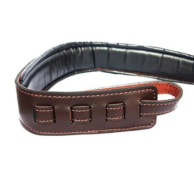 Correa de lujo clásica reforzada en cuero de color marrón para bajos