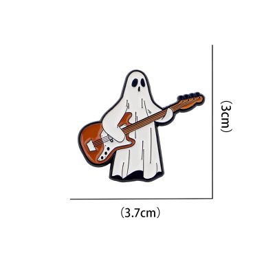 Dimensiones del Pin Esmaltado de un Pequeño Fantasma Tocando la Guitarra