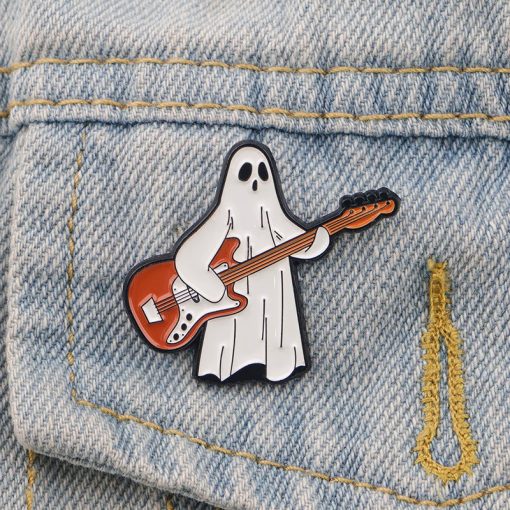 Pins Émaillé Petit Fantôme Jouant de la Guitare