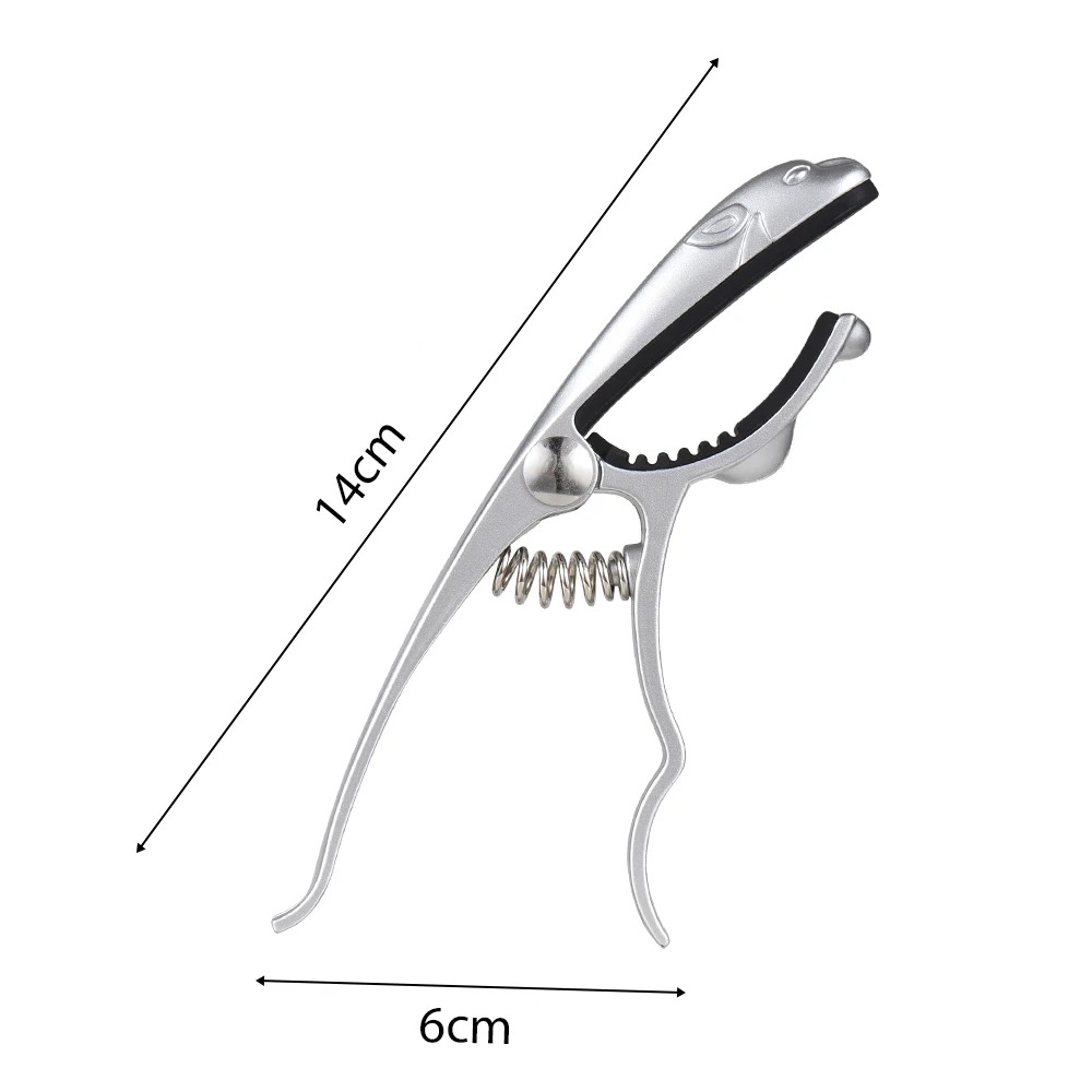 Dimensions Capodastre en métal en alliage de zinc en forme de Léopard couleur acier Dimensions Capodastre en métal en alliage de zinc en forme de Léopard couleur acier