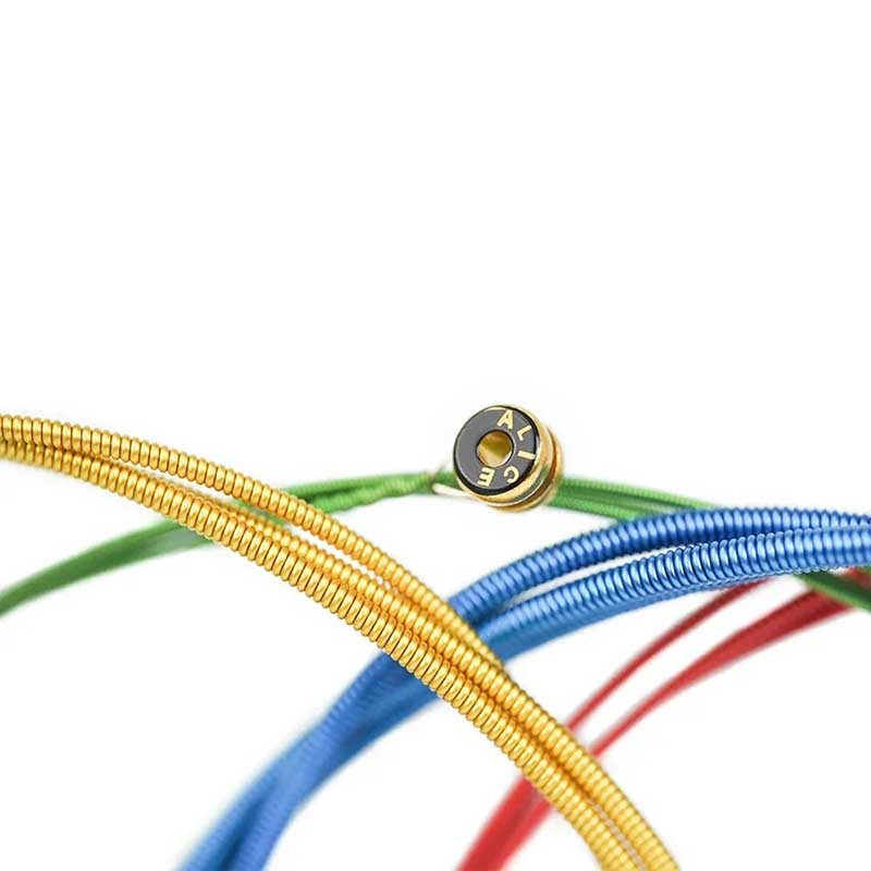 Vue détaillée Cordes de Basse Électrique - Cordes Pour Pratique & Performance, Aspect Brillant et Coloré