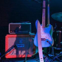 Support Guitare Pliable en Métal - Sécurisé et Ajustable