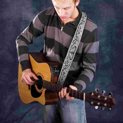 Vue détaillée Sangle Guitare Rock 'Paisley Noir Élégance'