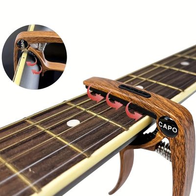 Capodastre Guitare Universel avec - Extracteur & Médiator Gravé - Modèle Grip Précis