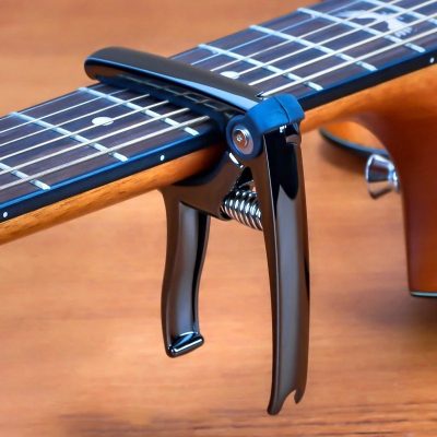 Capodastre Guitare à Ressort – Métal Ultra-Résistant Style Classique Couleur Noir