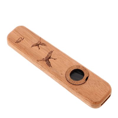 Kazoo en Bois Gravé à Motif Grues du Japon et Finition Artisanale