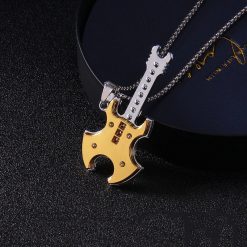 Pendentif Guitare Rock - Battle Axe Dorée
