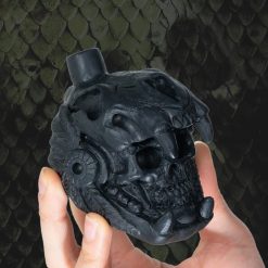 Vue face du Sifflet Aztèque Crâne de Guerre Rugissement du Jaguar Souterrain