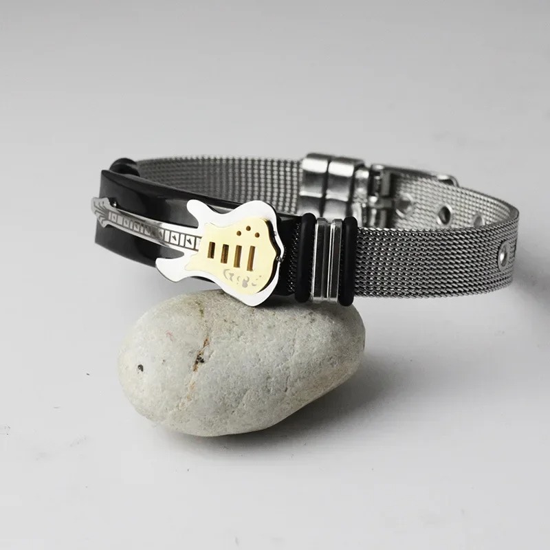 Avant Bracelet Guitare Rock Stratocaster Dorée