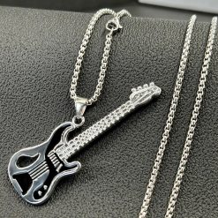 Magnifique Collier Guitare Shred