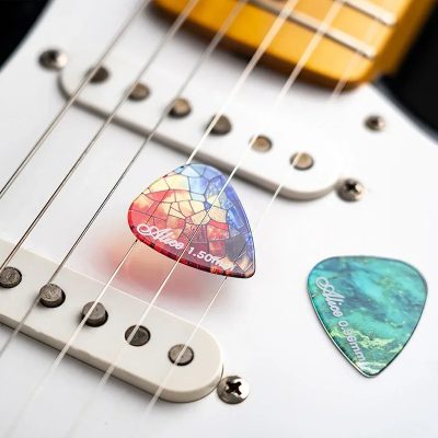 Avant Médiators Guitare – Thématique Psychédélique – Lot Reflets Chromatiques (10 ou 20 pièces)