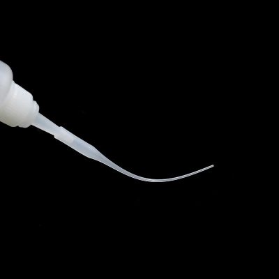 vue de face Flacon Applicateur de Précision pour Collage des Frettes