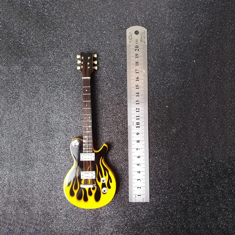 Dimensions Mini Guitare Rock 'Flamme Jaune' Édition Collector avec Sangle