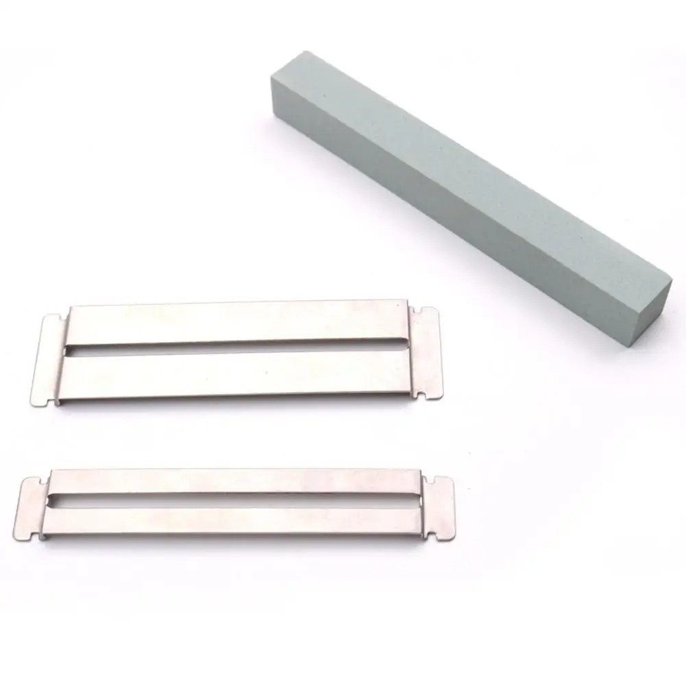 Vue complète du Kit d'Entretien pour Frettes de Guitare (Protège-Touche et Bloc de Polissage)