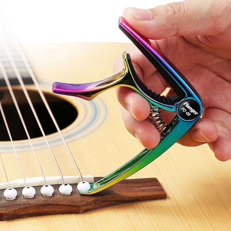 Avant Capodastre Guitare - Design Arc-en-Ciel Métallisé
