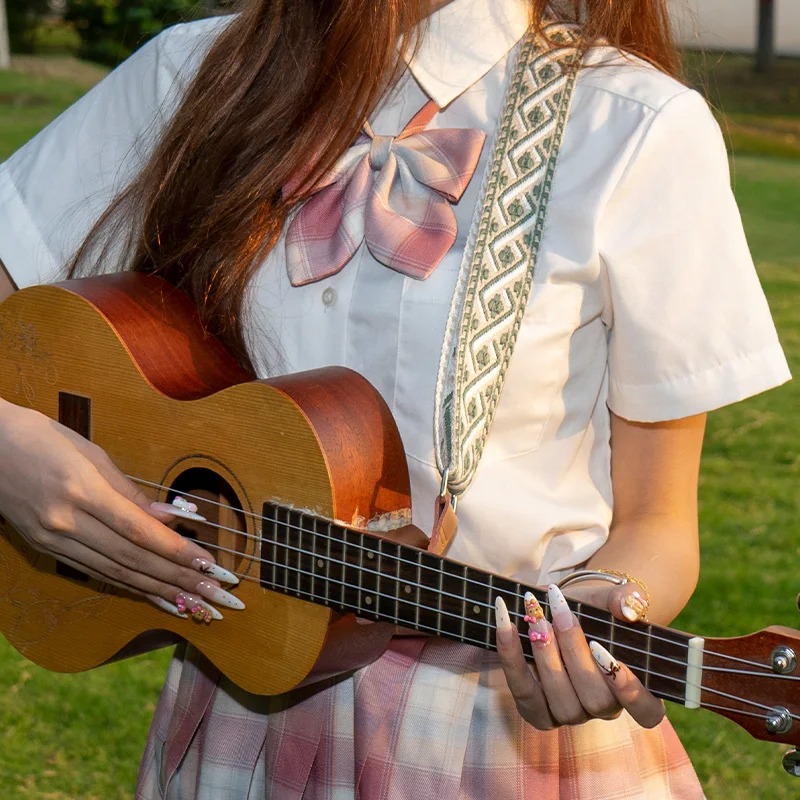 Sangle - Ukulélé Motifs Verts Bohème