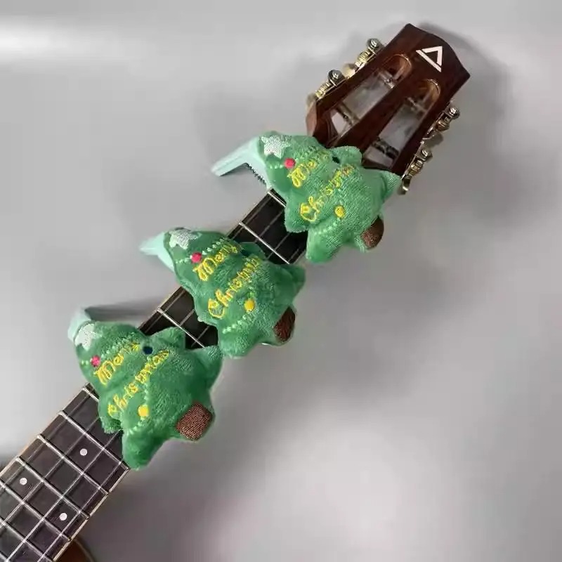 Vue détaillée Capodastre Guitare de Noël - Design - Sapin Merry Christmas