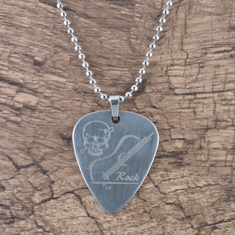 Collier Médiator Rock Crâne & Guitare Gravés en Acier Inoxydable