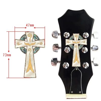 Dimensions Autocollant de Tête de Guitare Croix Céleste - Motif Nacré Doré 47×73 mm