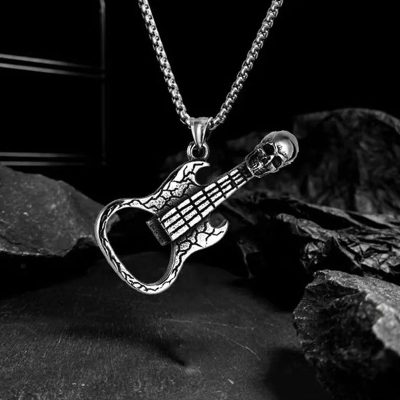 Collier avec Pendentif Guitare Tête de Mort Rock “Skullcaster”