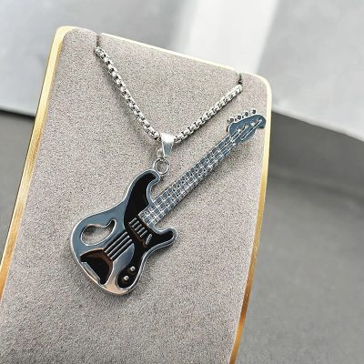 Collier avec Pendentif Guitare Rock Noir Métal “Cutaway Spirit”