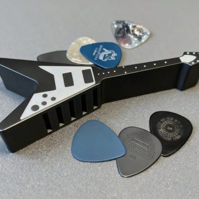 Vue detaille Porte-Plectres Guitare Électrique “Pick V-Stand” Couleur