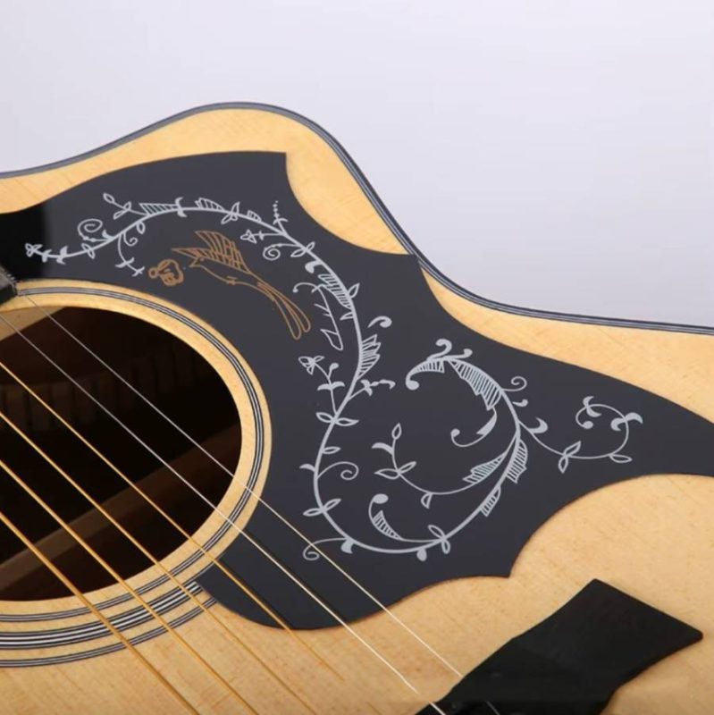 Pickguard « Chant de l’Oiseau Doré » - Protection Décorative pour Guitare Acoustique